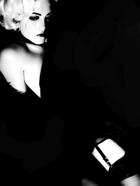 Nylon Marilyn 15